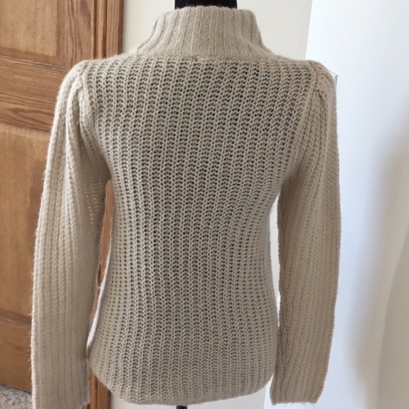 EXPRESS sweater. Women’s Size SP. cream/white with subtle shiny detail. 🔥NWT - Picture 13 of 14